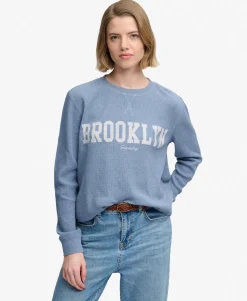 Athletic Essential Graphic Long Sleeve Top