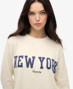 Athletic Essential Graphic Long Sleeve Top