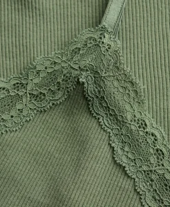 Essential Lace Trim Cropped Cami Top
