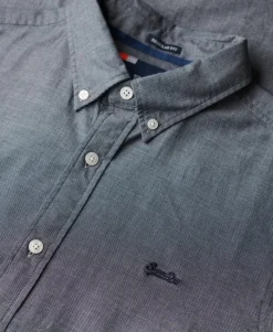 Essentials Tailored Lite Shirt