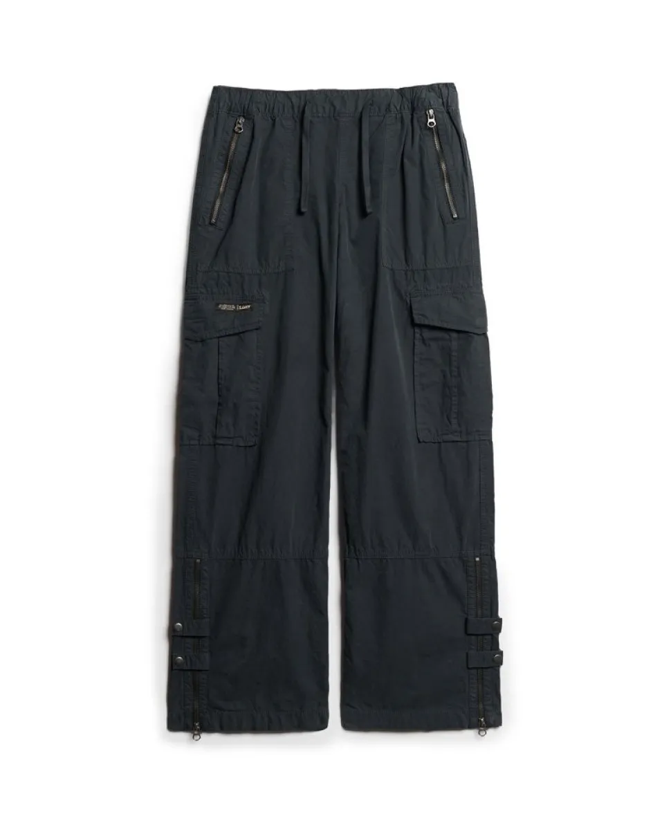 Low Rise Wide Leg Cargo Pants